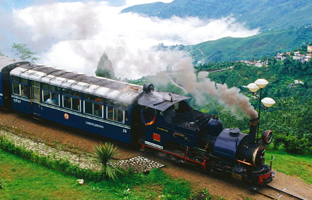 how to book darjeeling toy train